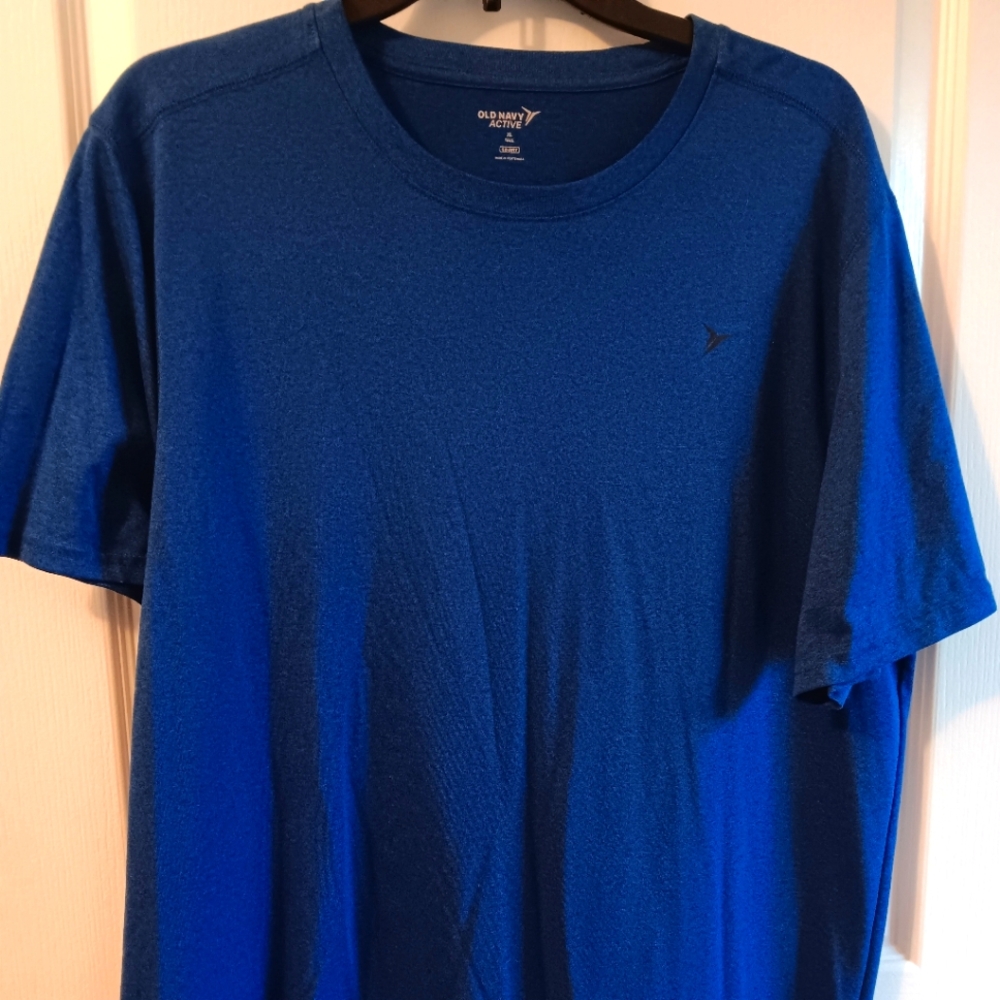 Old Navy XLT performance tee